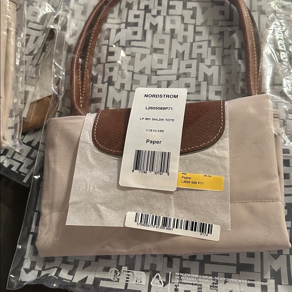 Longchamp Medium Le Pliage Nylon Shoulder Tote Navy or Black and Paper - Picture 16 of 16